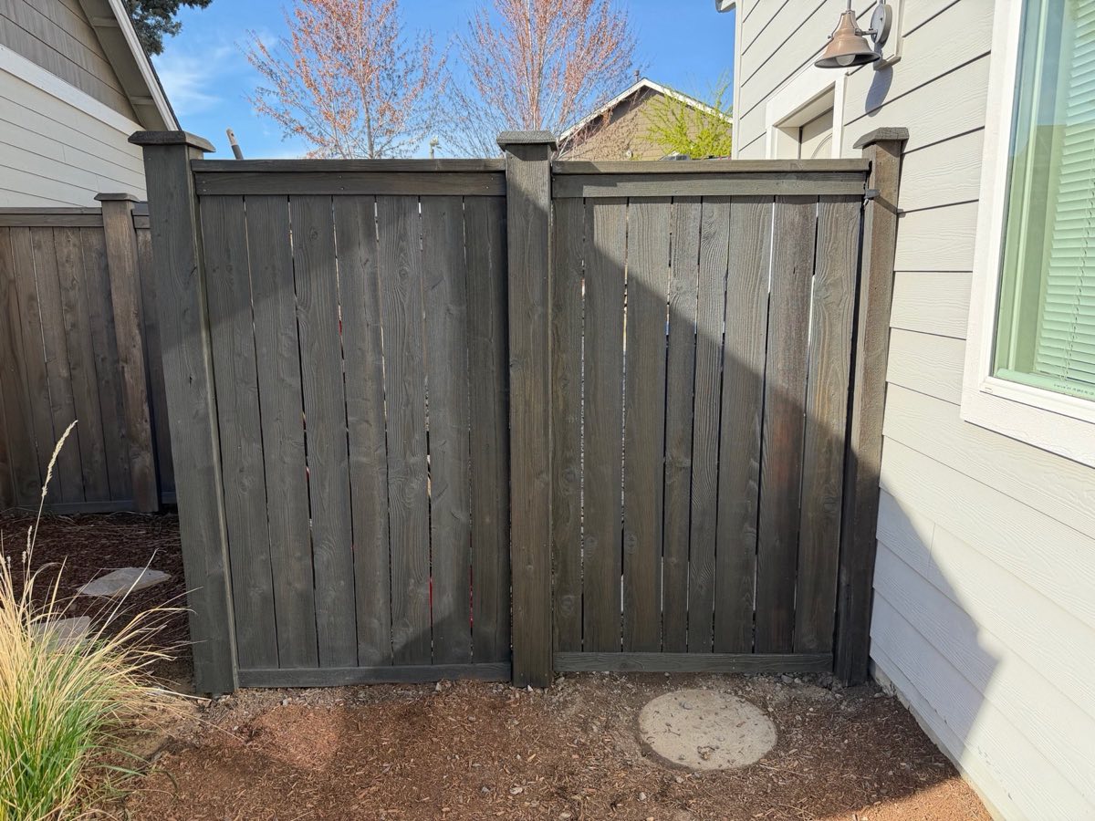Fence staining, Bend Oregon